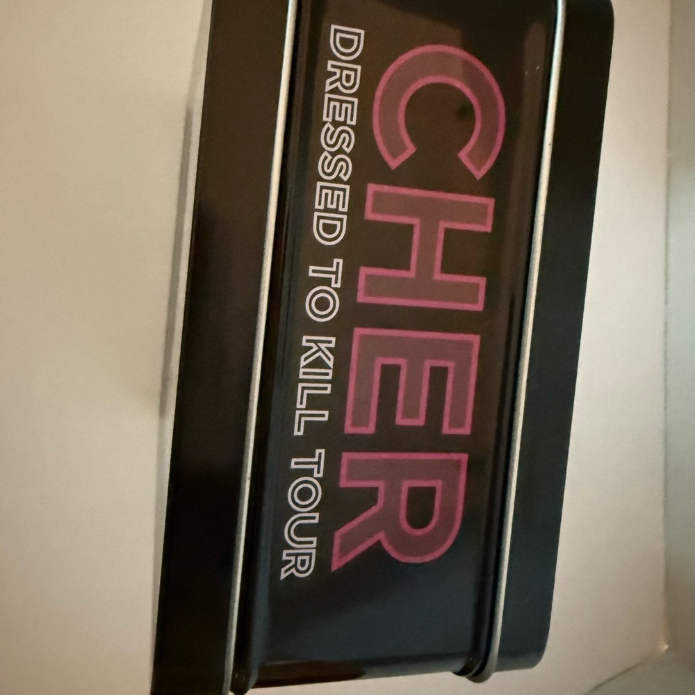 Rare Cher Thermal Metal Lunchbox Themed Dressed To Kill tour 2013 collectible - Picture 4 of 11